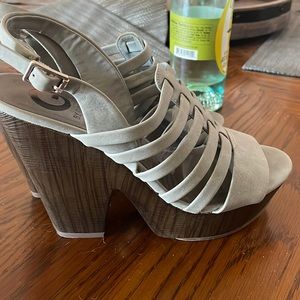 Cute wedge